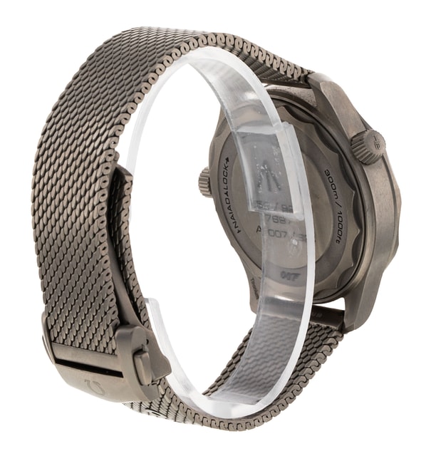 Omega Seamaster Diver 300m - James Bond Edition 210.90.42.20.01.001 Image 3